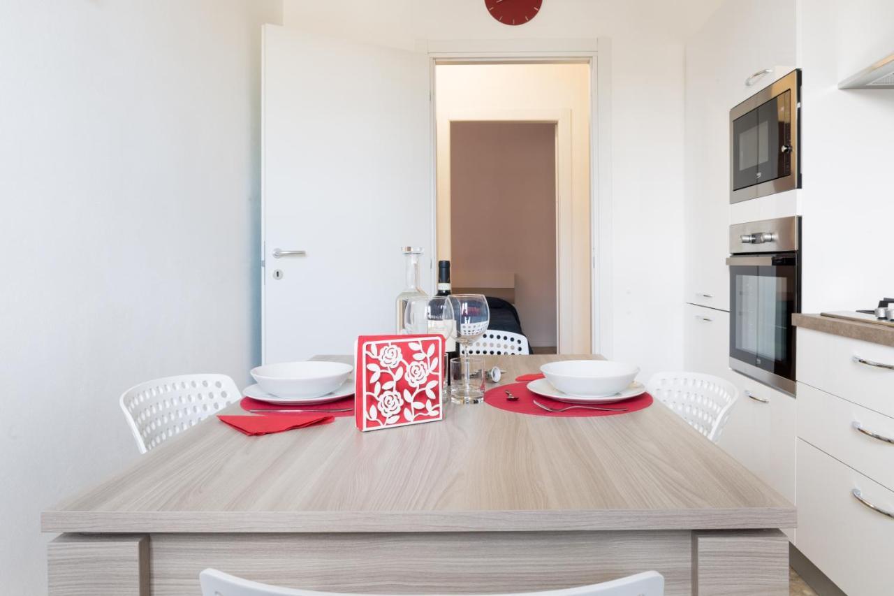 Parma Railway Station Lovely Apartment Ngoại thất bức ảnh